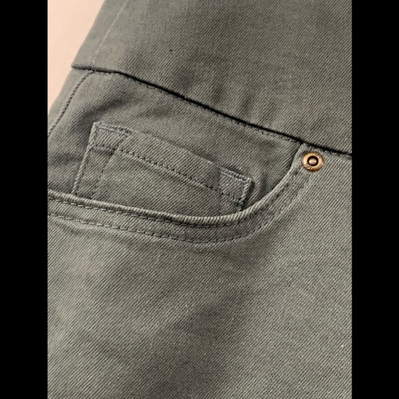 Lee Sculpting Jeans Mid rise Tummy control in Army Green size 8 - Picture 7 of 14
